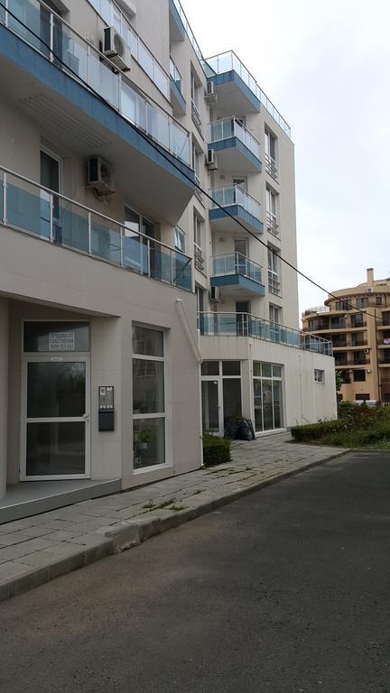 Kraybrezhna Apartment Pomorie Exterior foto