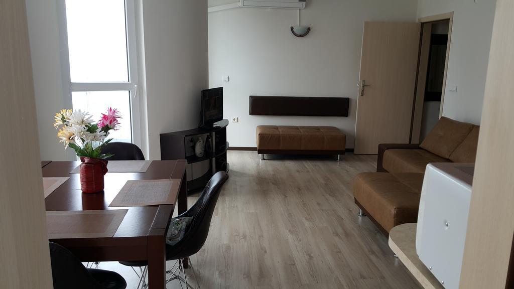 Kraybrezhna Apartment Pomorie Exterior foto